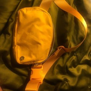 Lululemon Fanny Pack ✨